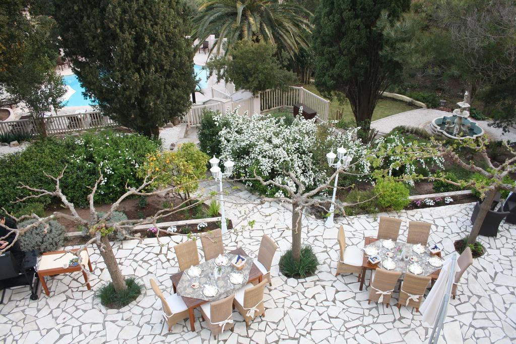 Hotel Villa La Cheneraie Saint-Raphaël Eksteriør billede