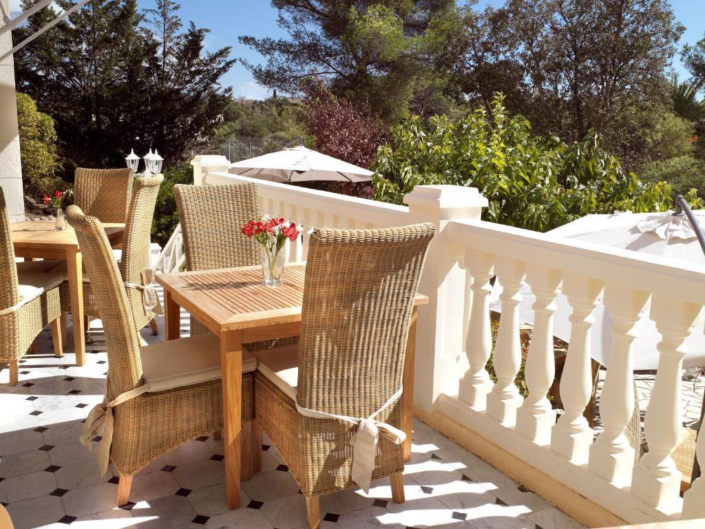 Hotel Villa La Cheneraie Saint-Raphaël Eksteriør billede